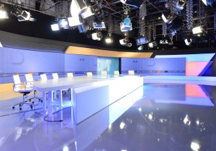 Εκλογές 2023: Συνάντηση των δημοσιογράφων του debate στο ραδιομέγαρο της ΕΡΤ