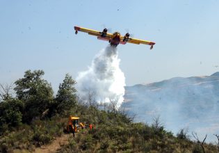Πυρκαγιές: Διπλασιάζονται λόγω κλιματικής αλλαγής τα πυροσβεστικά αεροσκάφη της ΕΕ – Τι παίρνει η Ελλάδα