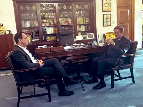 Κύπρος: Viral τα κρυμμένα τασάκια στο Προεδρικό Μέγαρο