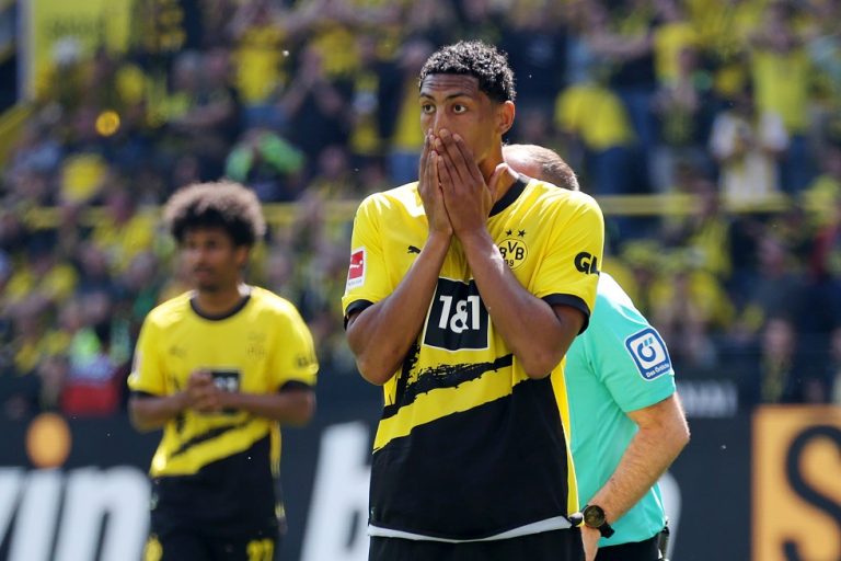 Με την πλάτη στον τοίχο η Ντόρτμουντ, είναι πίσω 2-0 από τη Μάιντς στο ημίχρονο (vids)