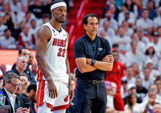 Οι Χιτ έκλεισαν αεροπορικά εισιτήρια για το Ντένβερ