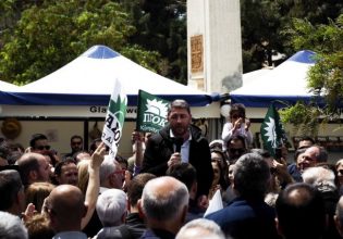 Ανδρουλάκης: «Ρωτήστε πόσοι μπορούν να μπουν στις 120 δόσεις και θα δείτε πόσο σας περιφρονεί ο Μητσοτάκης»