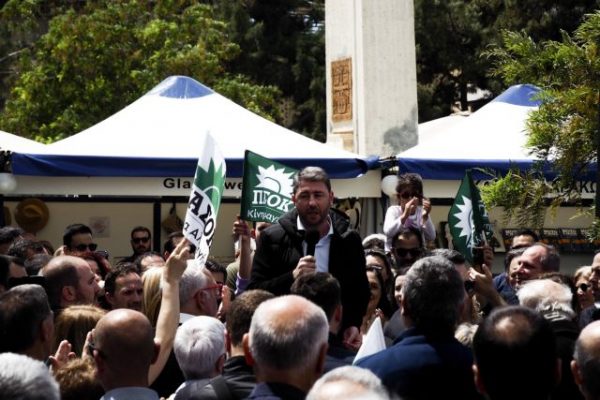 Ανδρουλάκης: «Ρωτήστε πόσοι μπορούν να μπουν στις 120 δόσεις και θα δείτε πόσο σας περιφρονεί ο Μητσοτάκης»