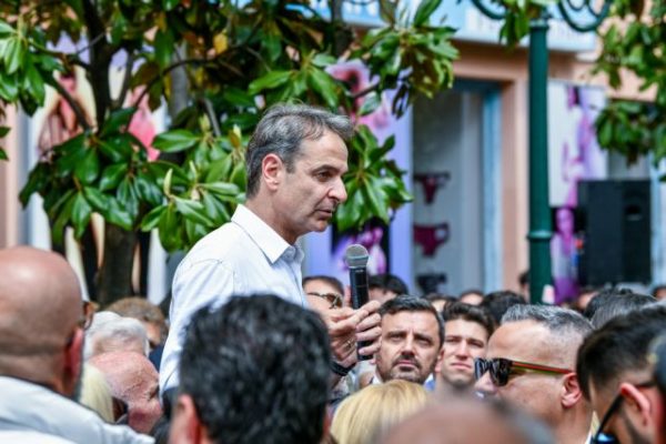 Live: Ομιλία του Κυριάκου Μητσοτάκη στην Πάτρα