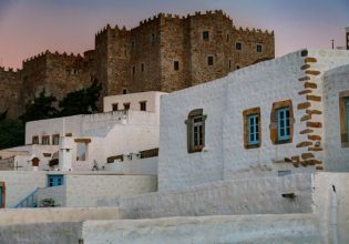«Le Figaro»: Η Πάτμος στα ομορφότερα νησιά της Ελλάδας για να επισκεφτεί κανείς αυτό το καλοκαίρι