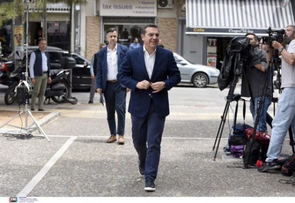 Ο Τεμπονέρας συντονιστής της Εκλογικής Επιτροπής του ΣΥΡΙΖΑ – Συνεδριάζει υπό τον Τσίπρα