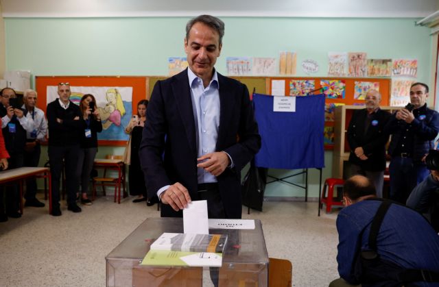 Εκλογές 2023: Με ψηφιακή ταυτότητα ψήφισε ο Κυριάκος Μητσοτάκης - «Σήμερα η ευθύνη περνά στους πολίτες»