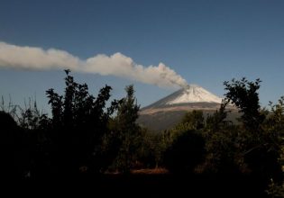 «Ξύπνησε» ηφαίστειο στο Μεξικό: Αναστέλλονται οι πτήσεις στο αεροδρόμιο της Πουέμπλα λόγω ηφαιστειακής τέφρας