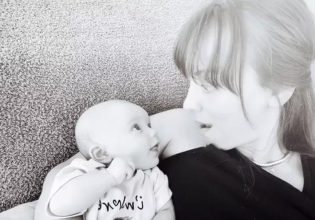 Οι τρυφερές φωτογραφίες της Kaley Cuoco με την κορούλα της