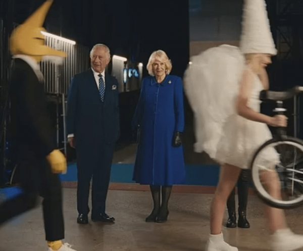 Eurovision 2023: Εμφάνιση έκπληξη από τον βασιλιά Κάρολο και την Καμίλα