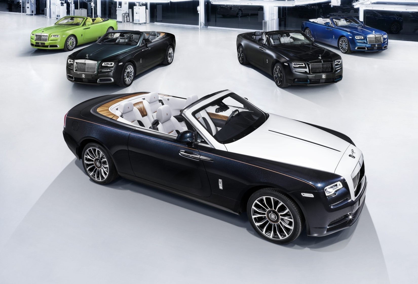 Τίτλοι τέλους για την Rolls-Royce Dawn
