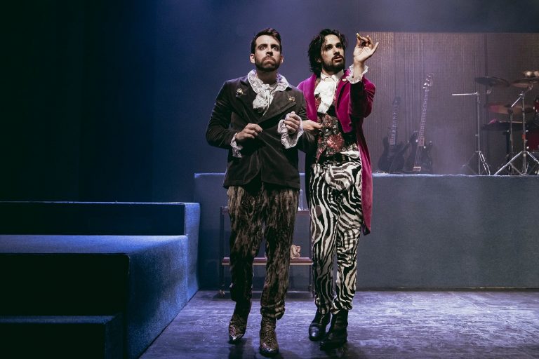 Οι «Παίxτες»: Ένα μήνα καλοκαιρινή περιοδεία