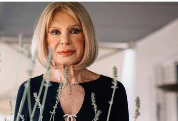 Ρίκα Διαλυνά: Οι φρικιαστικές στιγμές που έζησε αντιμέτωπη με ληστή