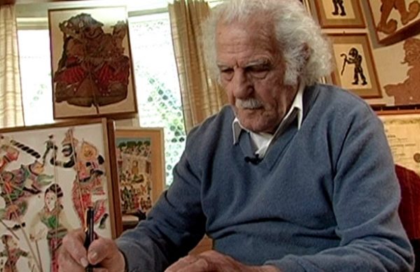 Ευγένιος Σπαθάρης: Στη λαϊκή συνείδηση «ταυτίστηκε» με τον Καραγκιόζη