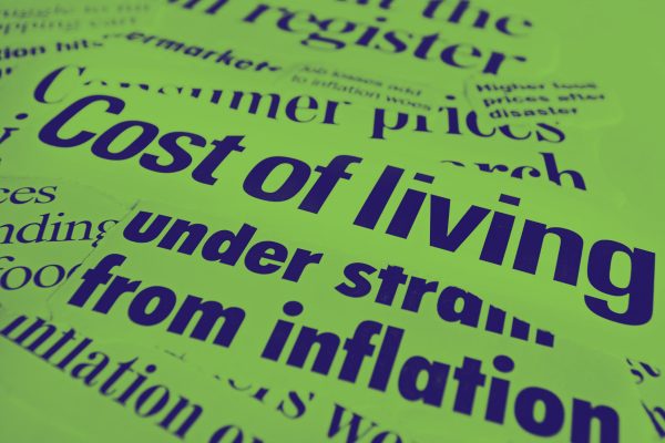 EE: Η χειρότερη κρίση κόστους ζωής μετά τον Β’ Παγκόσμιο Πόλεμο