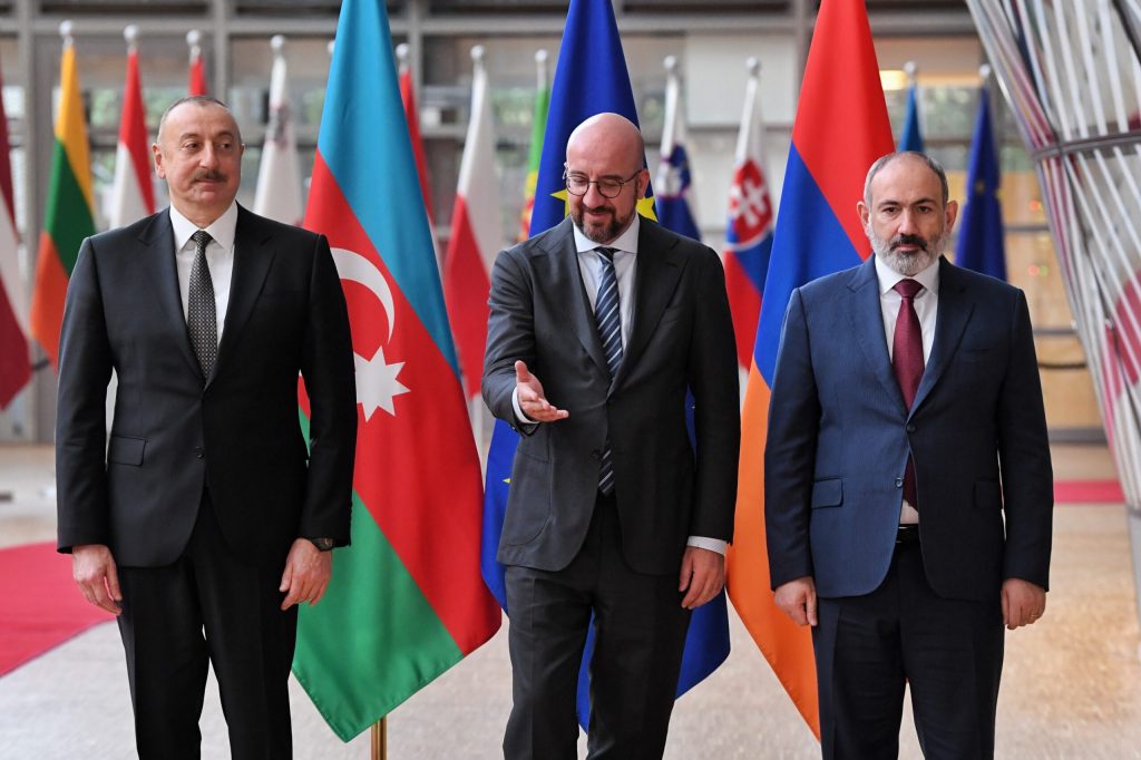 Ευρωπαϊκή Ενωση: Οι ηγέτες της Αρμενίας και του Αζερμπαϊτζάν συναντώνται στις Βρυξέλλες