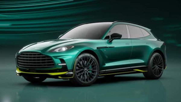 Aston Martin DBX707 ΑΜ23 Edition: Με την σωστή αφορμή