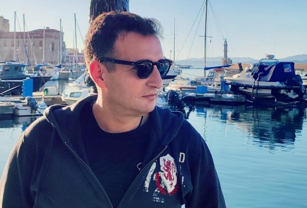 Δημήτρης Μπάσης: Αποκάλυψε το πραγματικό του όνομα