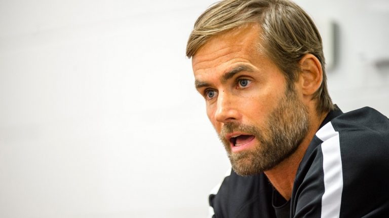 Ο Μέλμπεργκ επέστρεψε στο Βίλα Παρκ και γνώρισε την αποθέωση (vid)