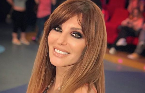 Βίκυ Χατζηβασιλείου: «Οφείλω το τηλεοπτικό μου ξεκίνημα στη γυναίκα του Γιώργου Παπαδάκη»