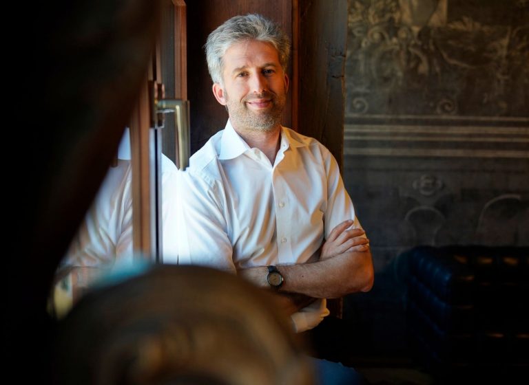 Γερμανία: Παραιτήθηκε από τους Πράσινους ο δήμαρχος του Τίμπιγκεν εξαιτίας ρατσιστικών σχολίων