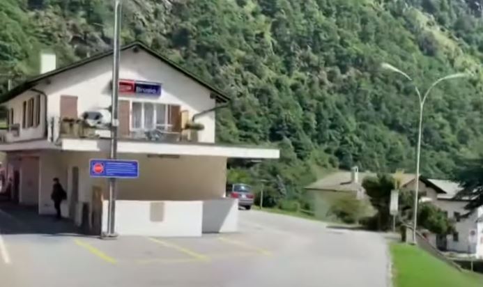 Ελβετία: Εκκενώνεται ένα χωριουδάκι στις Άλπεις - Κατρακυλούν πέτρες από το βουνό
