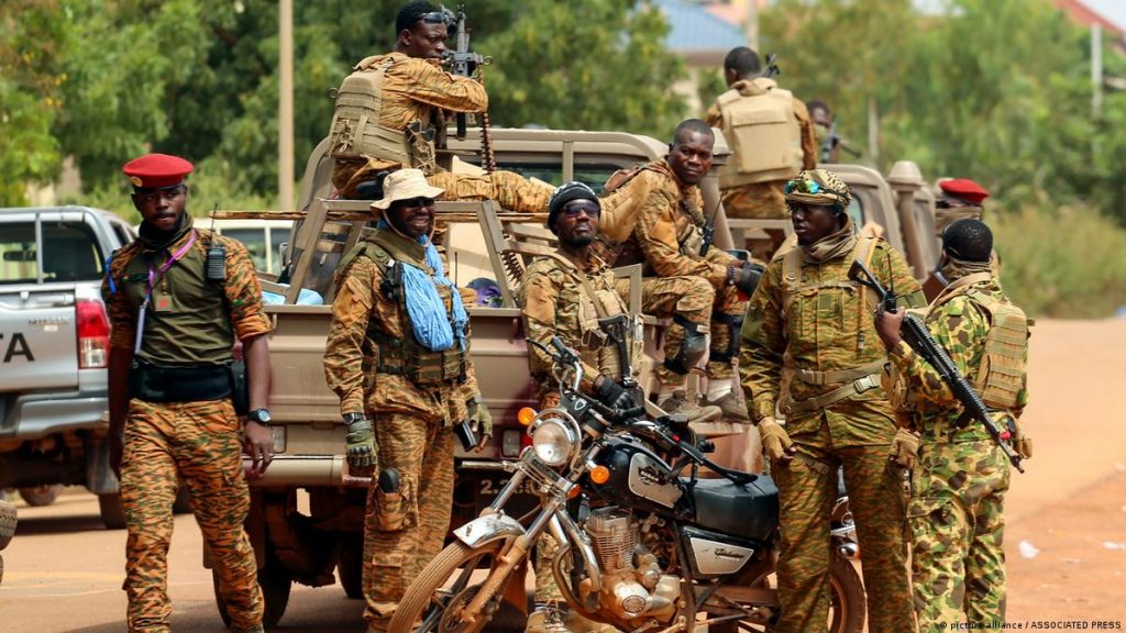 Μπουρκίνα Φάσο: Φρικιαστικές μαρτυρίες για τη σφαγή 147 ανθρώπων, ανάμεσά τους 45 παιδιά