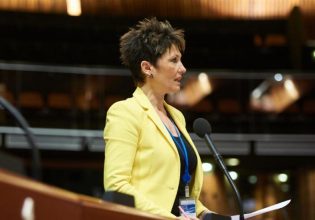 Αννέτα Καββαδία στο in: Η δεξιά αντίληψη προσφέρει μόνο στις ελίτ και στους γόνους των ελίτ