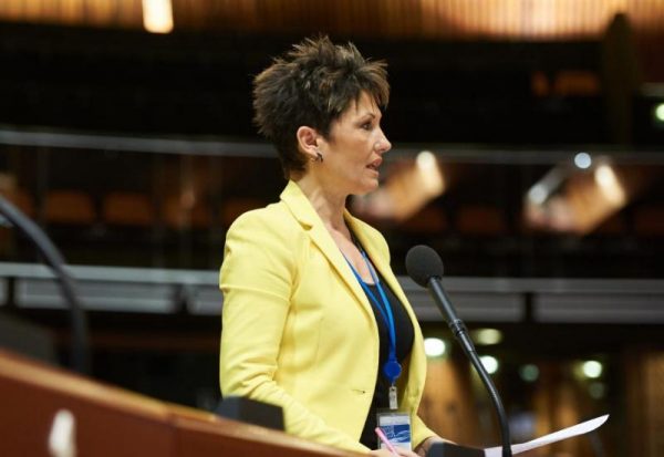 Αννέτα Καββαδία στο in: Η δεξιά αντίληψη προσφέρει μόνο στις ελίτ και στους γόνους των ελίτ