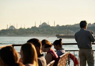 Εκλογές στην Τουρκία: Η μάχη για την ψήφο της νεολαίας