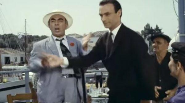 Φίνος Φιλμς: Εύχεται «καλή ψήφο» με ατάκες από ελληνικές ταινίες