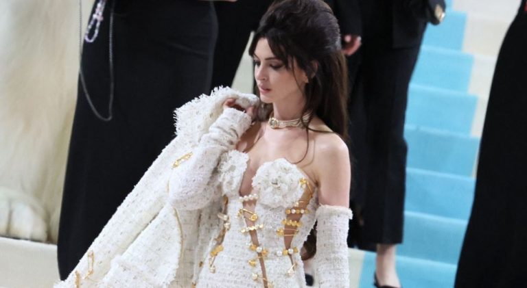 Met Gala 2023: Εμφανίσεις διασημοτήτων – Η μόδα μοιάζει να νικάει το μασκέ πάρτι