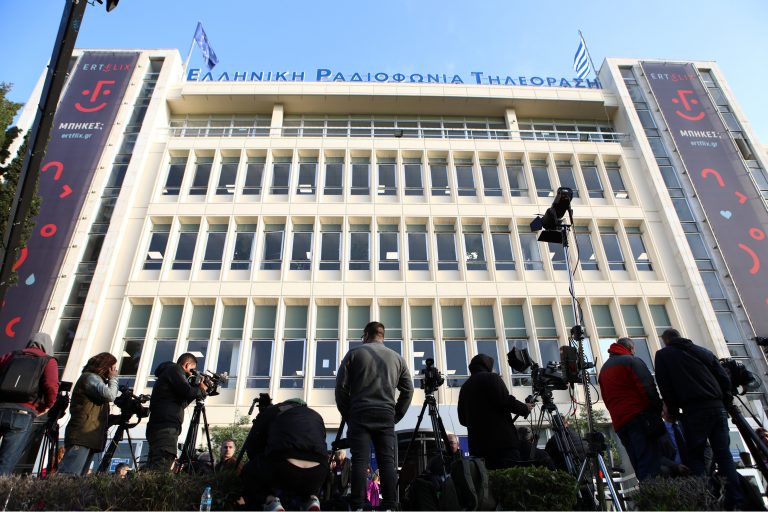 Αντίστροφη μέτρηση για το debate – Οι αφίξεις δημοσιογράφων και πολιτικών αρχηγών