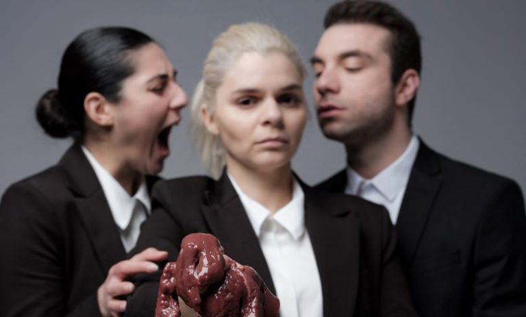 Η «υπόθεση Κωσταλέξι» που συγκλόνισε το πανελλήνιο ανεβαίνει στο θέατρο