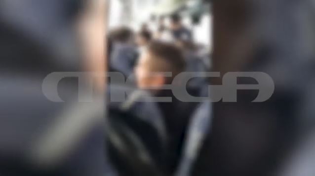Λεωφορείο με υπεράριθμους μαθητές σε σχολική εκδρομή στα Τρίκαλα – Αφαίρεσαν το δίπλωμα του οδηγού