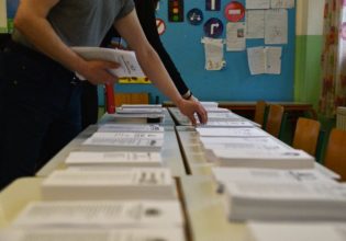 Εκλογές 2023: Δικαστική αντιπρόσωπος λιποθύμησε και αντικαταστάθηκε στο Ηράκλειο Κρήτης
