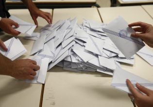 Εκλογές 2023: Τα στοιχήματα της κάλπης στον δεύτερο γύρο