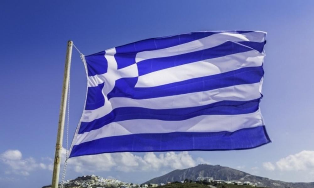 Ελληνική σημαία: Υψώθηκε στην Αλεξανδρούπολη με επιφάνεια 600 τ.μ.