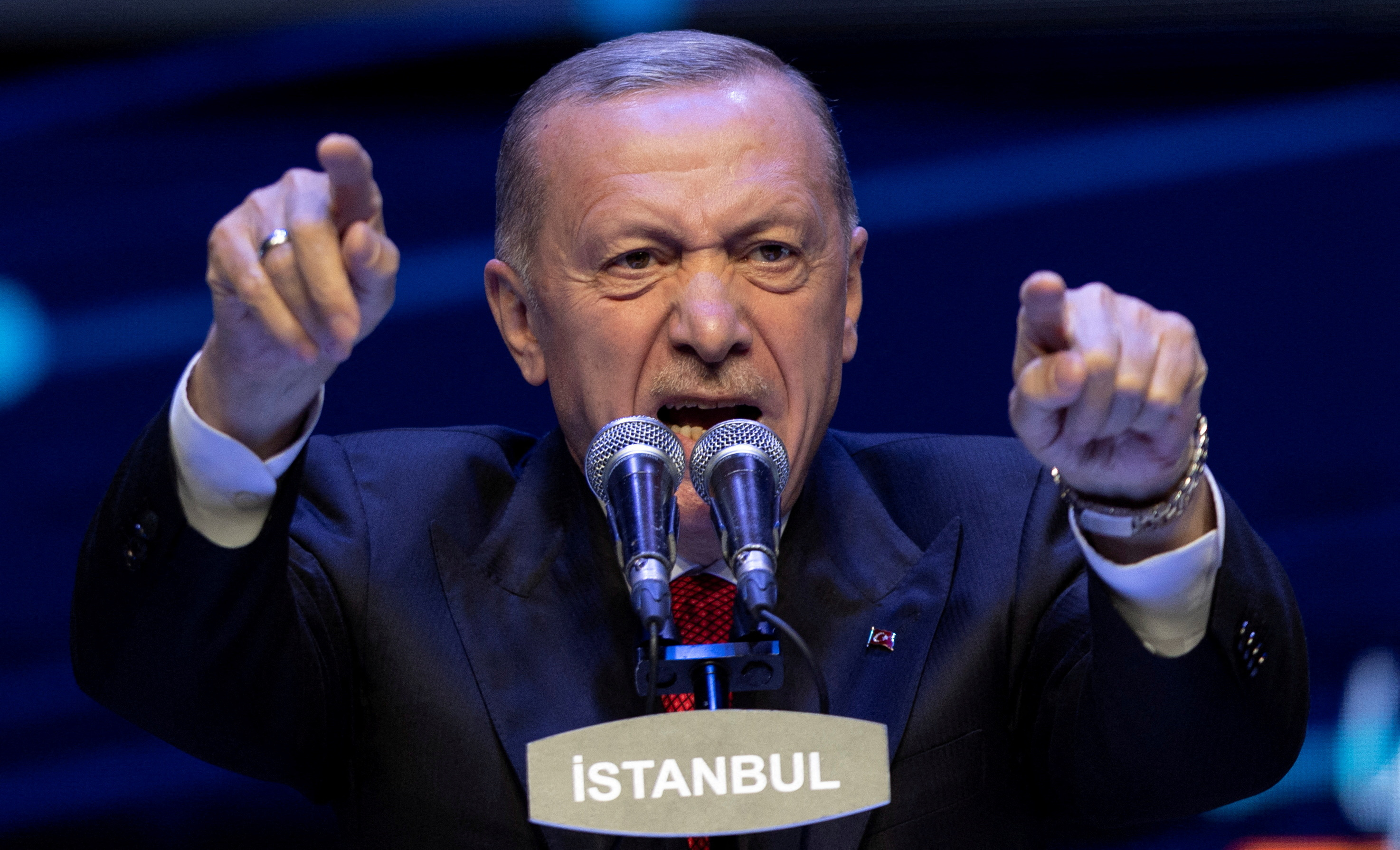 Απασφάλισε ο Ερντογάν - «Η αντιπολίτευση μιλά με τρομοκράτες, εγώ παίρνω οδηγίες από τον Θεό»