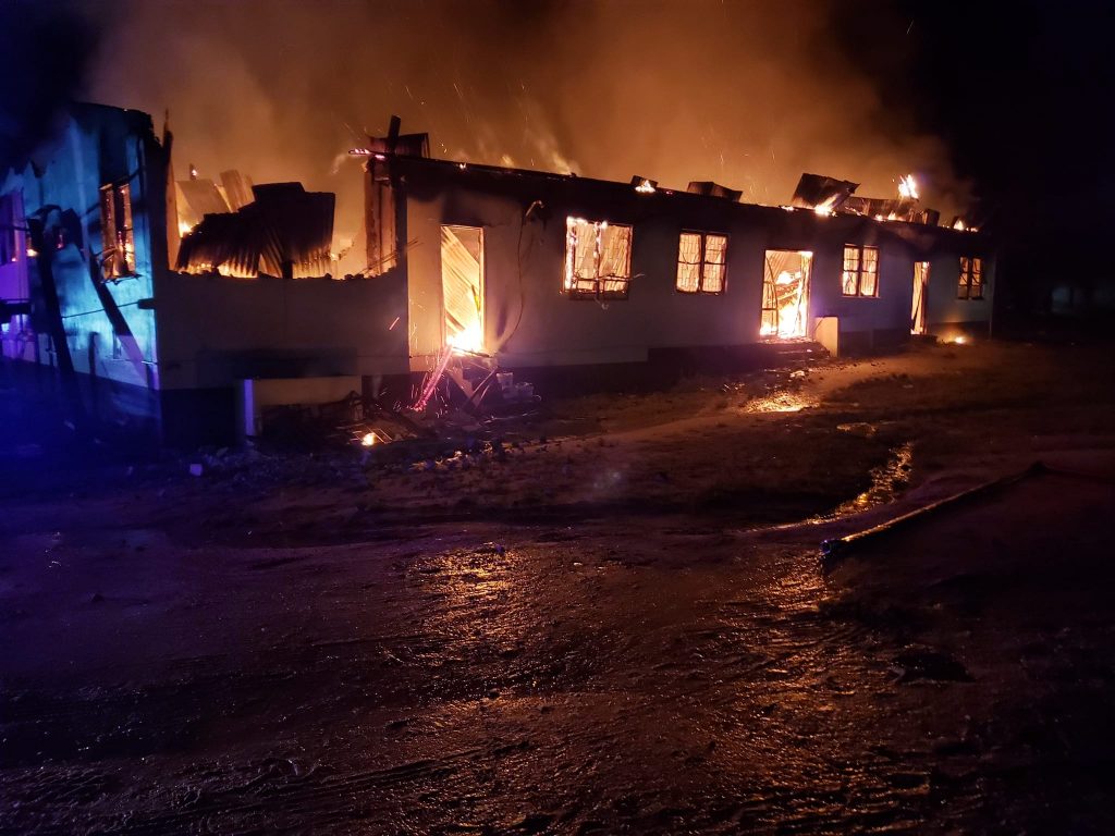 Τραγωδία στη Γουιάνα: Τουλάχιστον 20 νεκροί μετά από πυρκαγιά σε κοιτώνα σχολείου