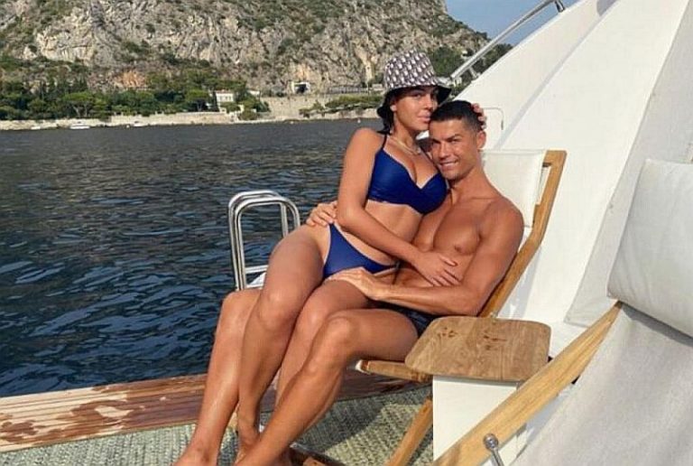 Κριστιάνο Ρονάλντο: Η μητέρα του δίνει ξεκάθαρη απάντηση για το γιο της και τη νύφη της