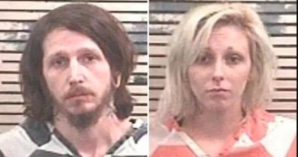 Ξέχασαν το 2χρονο κοριτσάκι τους στο αυτοκίνητο για 14 ώρες