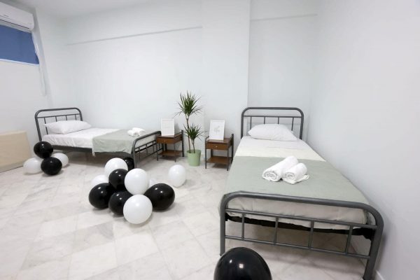 Ψυχική Υγεία: Εγκαινιάστηκε το πρώτο Οικοτροφείο στην Ελλάδα για ενήλικες με σοβαρές ψυχικές διαταραχές