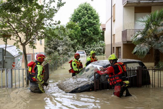 Πλημμύρες στην Ιταλία: Βυθισμένη στα νερά και τη λάσπη η Εμίλια Ρομάνια - Στους 13 οι νεκροί