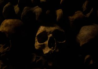 Δεν πίστευε στον θεό πριν… πεθάνει – Επανήλθε στη ζωή και ισχυρίζεται ότι είδε τον Χίτλερ στην κόλαση