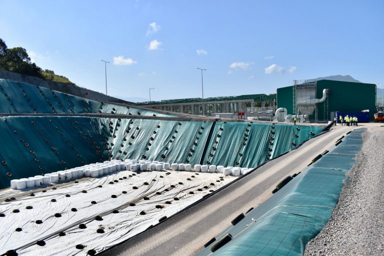 Επίσκεψη Δημάρχων της Μεσσηνίας στη μονάδα επεξεργασίας απορριμμάτων της Καλλιρρόης