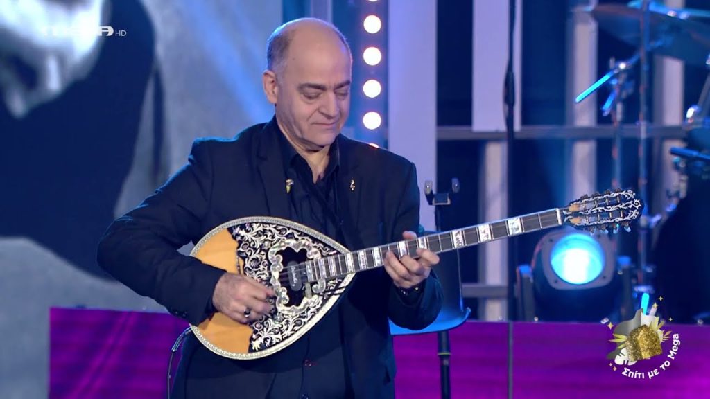 Ο Μανώλης Καραντίνης απογειώνει το «Σπίτι με το MEGA» με το συρτάκι του Ζορμπά