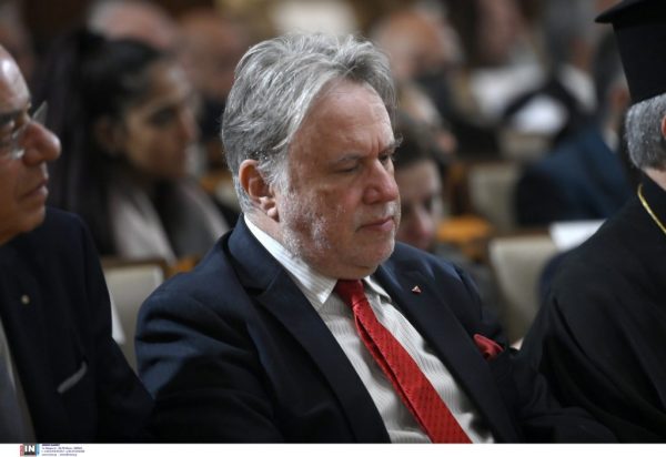 Οι διευκρινίσεις του ΣΥΡΙΖΑ για την υποψηφιότητα Κατρούγκαλου