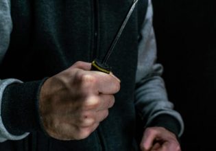 Συνελήφθη ο ληστής περιπτέρων στα νότια προάστια