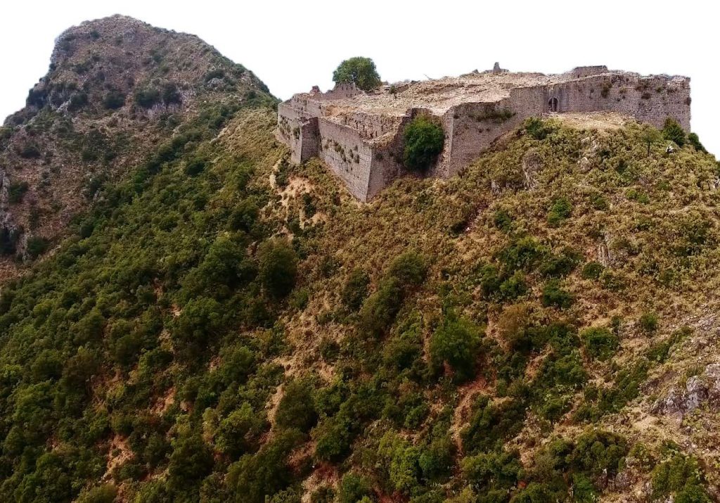 ΥΠΠΟΑ: Αποκαθίσταται το Κάστρο της Κιάφας, στο Σούλι